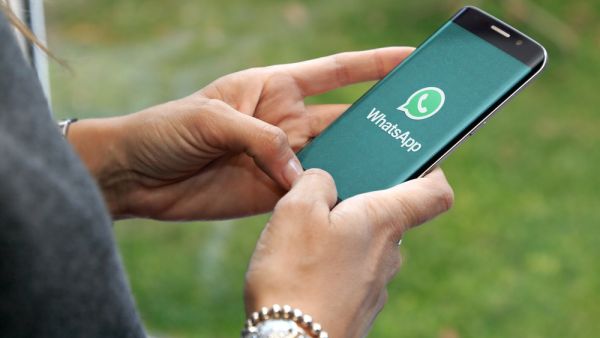 واتساب يتيح لمستخدميه التحكم بسرعة المقاطع الصوتية