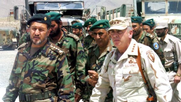 تنحية الوزيرين اثر تقدم طالبان