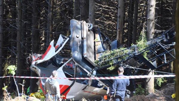  ايتان بيران ( 5 أعوام ) الناجي الوحيد من المأساة 