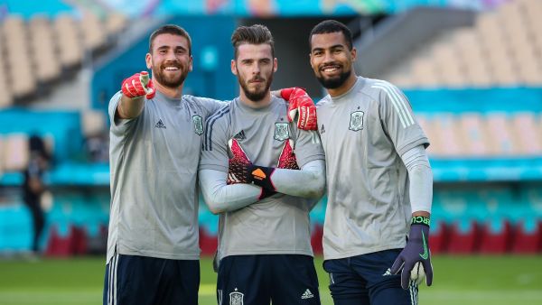 حراس منتخب إسبانيا تحت الاختبار