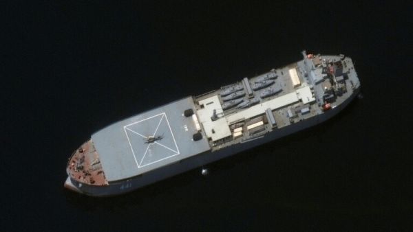 سفينة مكران الحربية الإيرانية