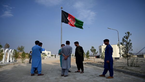 واشنطن: الوجود الدبلوماسي الدولي في كابول مرهون بوجود مطار "آمن وعامل"