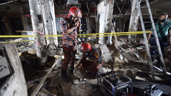 Bangladesh's Explosion kills 7, injures dozens