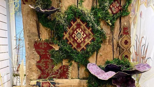 Abdulmohsen Albinali (studio 10) How do narrative infiltrate our understanding of and interactions with nature? 