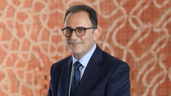 أحمد دلّال اختيار الدكتور أحمد دلّال رئيساً للجامعة الأمريكية بالقاهرة