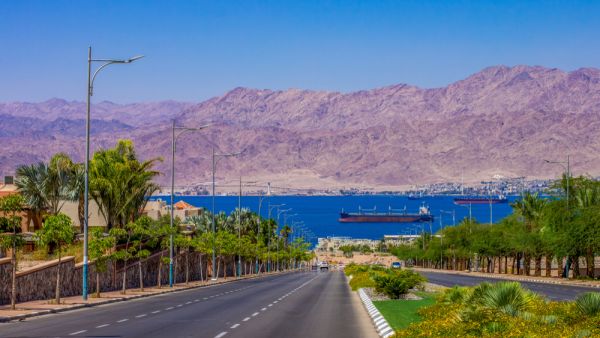 مدينة العقبة الأردنية تستقبل أولى وفود السياح الروس