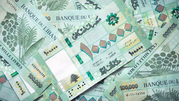 الليرة اللبنانية تسجل تدهور قياسي جديد 