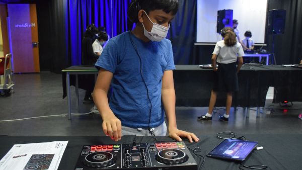 Year 4 Students At GEMS Wellington Academy Silicon Oasis Celebrate The World Music Day