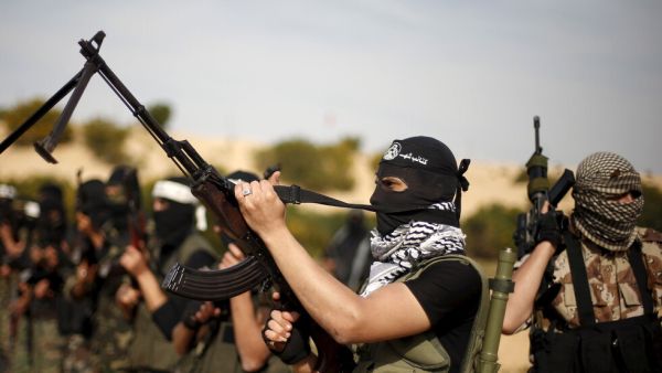 عناصر من كتائب شهداء الأقصى