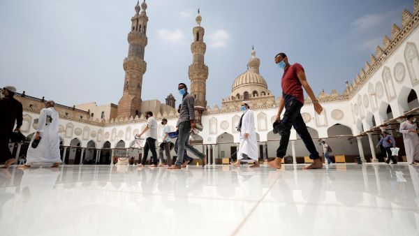  قرر المغرب حظر إقامة صلاة عيد الأضحى، "يحل يوم الأربعاء المقبل" نتيجة استحالة توفير شروط التباعد الاجتماعي