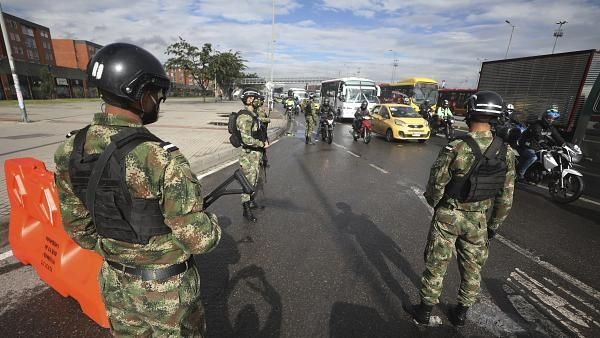 مقتل 5 منشقّين عن فارك في عملية للجيش في جنوب كولومبيا