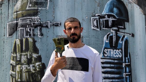 Palestinian Journalists hold one hour strike