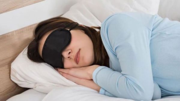 يساعد التأمل قبل النوم على التخلص من كل توترات اليوم،