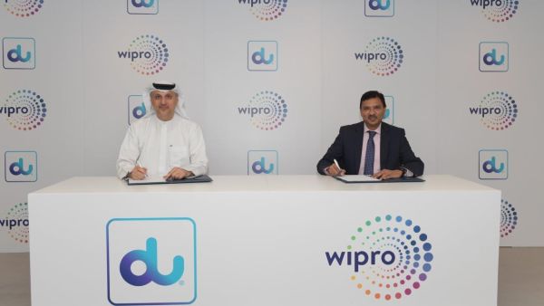 خلال الحدث دو ويبرو تطلقان منصة جديدة متعددة السحب لتمكين المؤسسات في دولة الإمارات من إدارة أنظمة البنية التحتية وترحيلها إلى السحابة