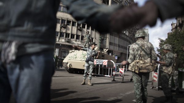 مصر تمدد حالة الطوارىء لمدة ثلاثة اشهر أخرى