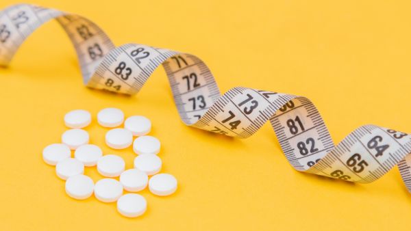 طبيب البوابة: كيف يمكن أن تسبب مكملات إنقاص الوزن ضررًا لجسمك؟