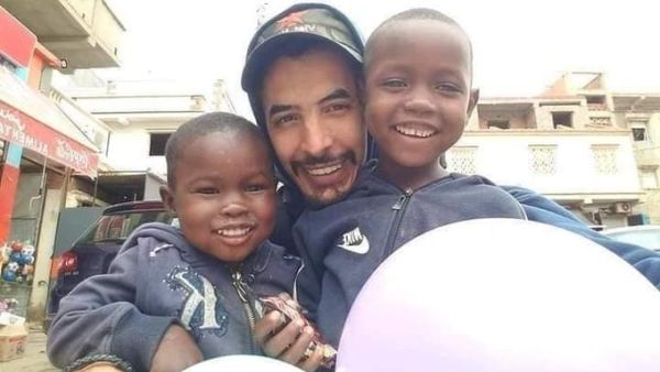 الشاب الذي زعم البعض أنه المتسبب في حرائق الجزائر 