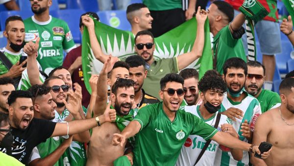 الرجاء يظفر باللقب