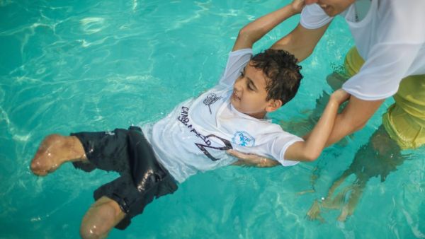 مخيم صيفي يحتضن ذوي الإعاقة في غزة