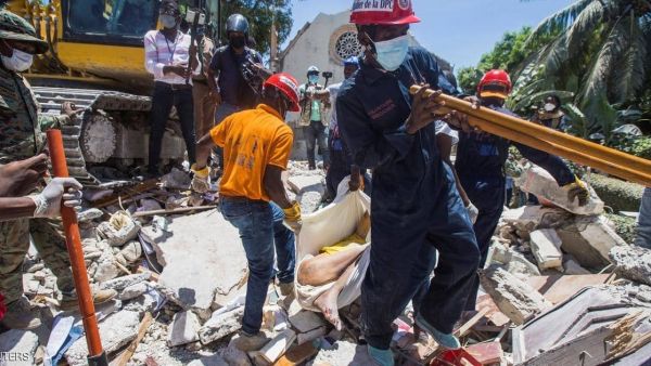 1300 قتيل حصيلة زلزال هايتي