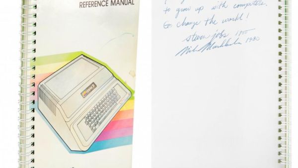  Apple co-founder Steve Jobs