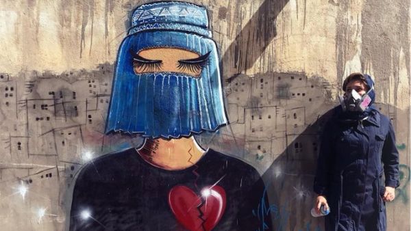 Shamsia Hassani 