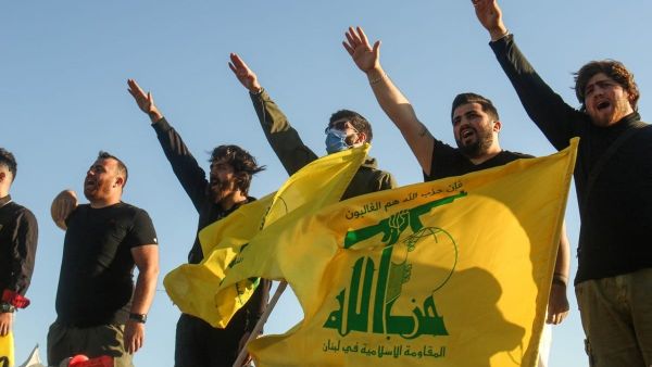Hizbollah supporters 