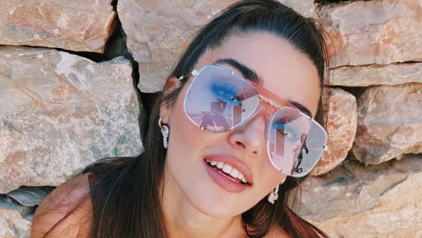 Hande Erçel This Week: Nip-Slip Pictures, Serenay Sarıkaya Bikini Competition, Global Actress of the Year Nomination