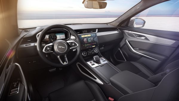 F-PACE R-Dynamic Black: New model enhances the assertive, sculpted design still further with unique Gloss Black elements and an even more luxurious specification Jaguar F-Pace Gets R-dynamic Black Model And Enhanced Technology