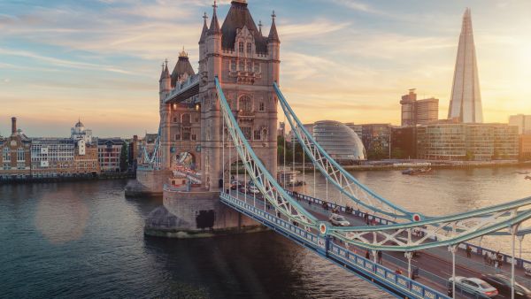 Etihad Airways Ramps Up Uk Passenger Flights