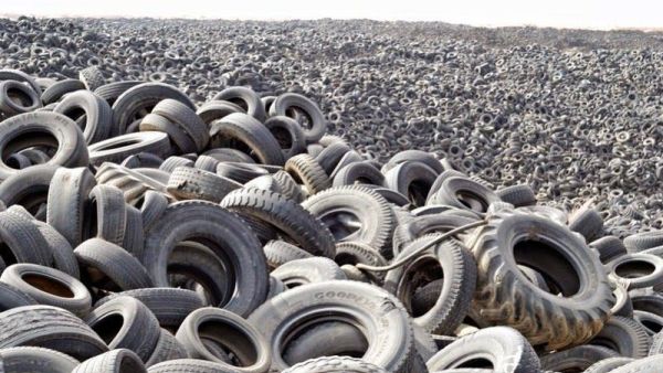 الكويت نحو تحويل أكبر مكب للإطارات في العالم إلى مدينة سكنية جديدة 