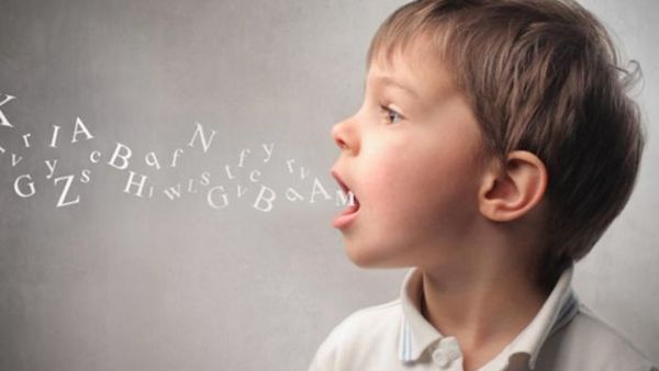 ساعدي طفلك على اختيار أسلوب تواصل سهل