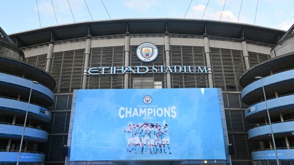 مانشستر سيتي يتفوق على تشيلسي ويتقدم في ترتيب الدوري الإنجليزي