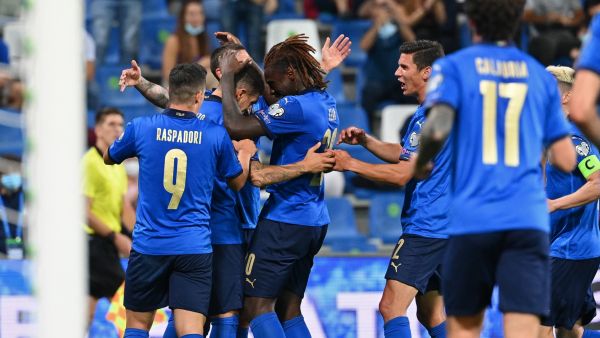 إيطاليا تكتسح ليتوانيا