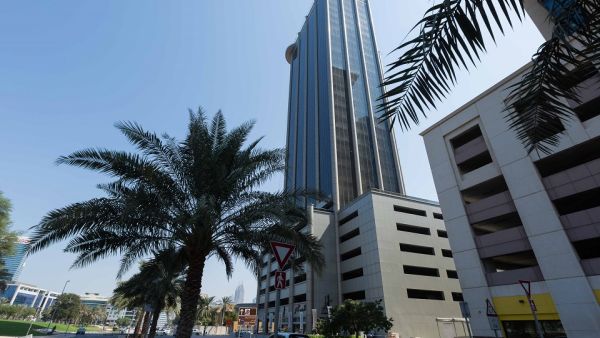 شركة الإمارات دبي الوطني ريت الإمارات دبي الوطني "ريت" تقترب من استكمال أعمال التجديد والترقيات في برج الثريا 1 بالتعاون مع شركة KPS المسؤولة عن التجهيزات الداخلية للمبنى