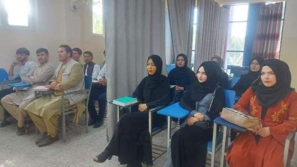 صورة من جامعة ابن سينا في كابول