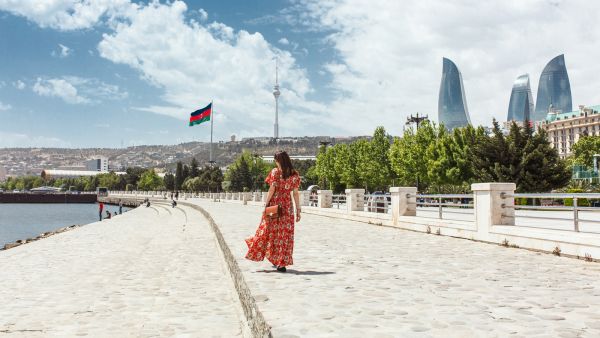 اقضِ المزيد من الوقت في استكشاف روائع مدينة باكو اكتشف باكو من جديد واستمتع بليلة رابعة مجانًا في فندق فورسيزونز باكو