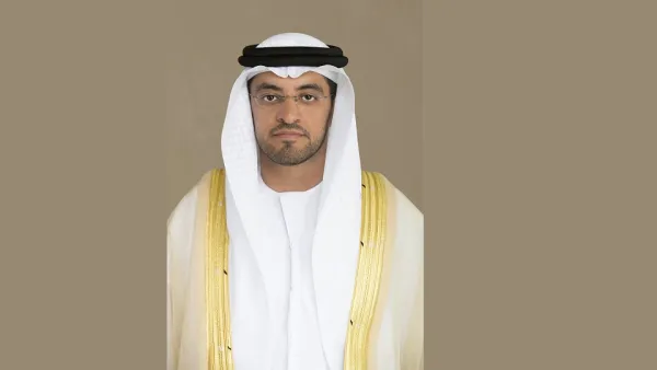 "القابضة" (ADQ) تعتزم إدراج "موانئ أبوظبي" في سوق أبوظبي للأوراق المالية