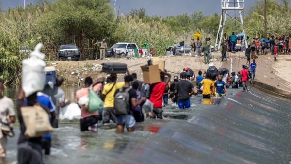 Border Patrol begin removing 14,800 migrants