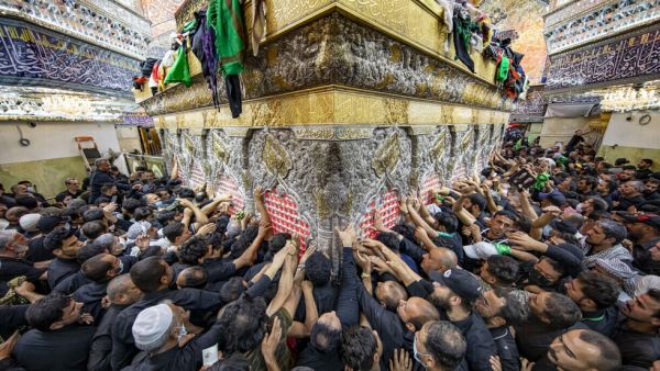 مرقد الإمام الحسين في كربلاء