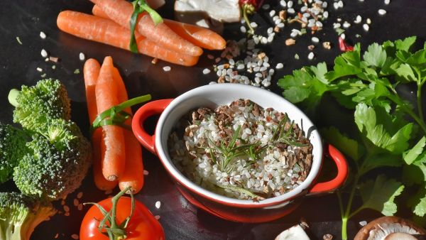 طبيب البوابة: متى يسبب الأرز الإصابة بالسرطان؟