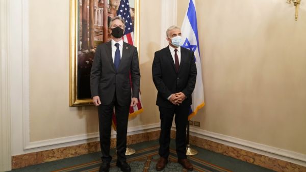 وزير الخارجية الأمريكي يلتقي نظيره الإسرائيلي بواشنطن