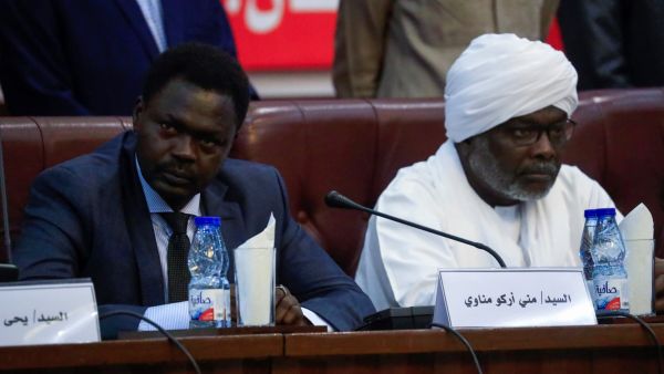 16 Political and armed groups signed a new charter calling for national consensus