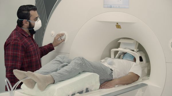 Ford is working with neuroscientists to develop a faster and more effective way to detect when drivers are tired, distracted or not concentrating Ford Brain Research Could Hold the Key to More Quickly Identifying When Drivers Switch off at the Wheel