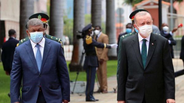 Erdogan (L) with Lourenco