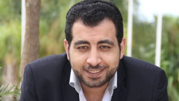 كتاب "لن تستطيع معي صبرًا" لكريم الشاذلي 