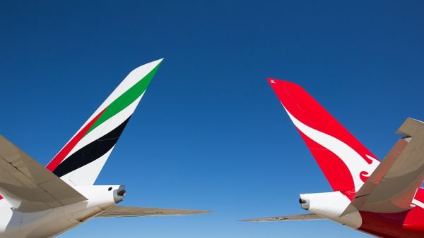 توفر الناقلتان معاً ملايين مقاعد المكافآت للمسافرين الدائمين، إلى أكثر من 100 وجهة، باستخدام نقاط كوانتاس أو أميال سكاي واردز طيران الإمارات الخاصة بهم التي تراكمت في أرصدتهم أثناء الجائحة. طيران الإمارات وكوانتاس تمددان شراكتهما لتعزيز تعافي السفر الدولي