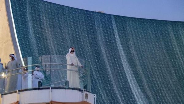 تقع شلالات إكسبو 2020 دبي في منطقة خاصة، بين ساحة الوصل و حديقة اليوبيل، وتم تنفيذها من قبل شركة "دبليو إي تي ديزاين"،