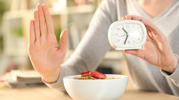 طبيب البوابة: 6 أسباب لفشلك في الصيام المتقطع