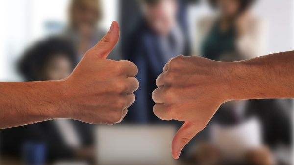 علاقات البوابة: 5 أفكار سلبية ستدمرك.. فتخلص منها